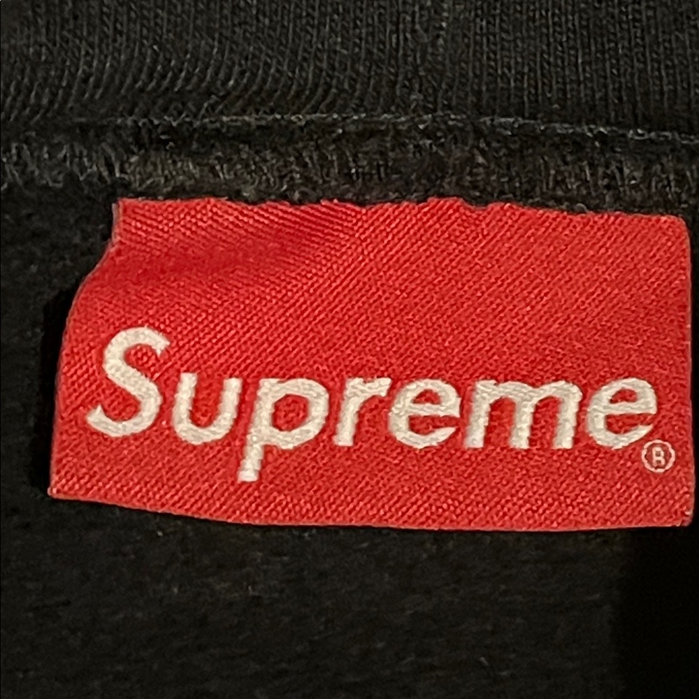 Supreme Sweatshirt - Picture 6 of 9